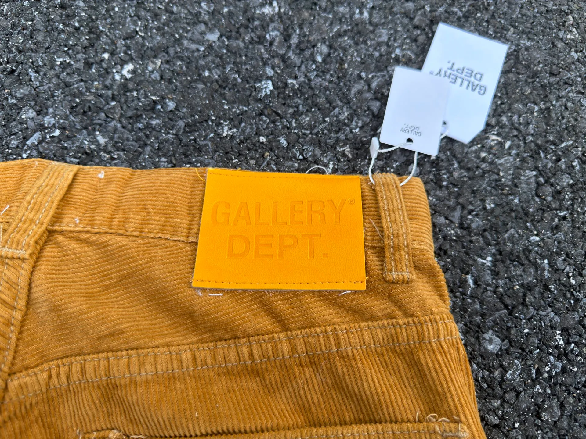 P240💰G03 GALLERY DEPT khaki corduroy embroidered bootcut jeans trousers Code number: 28 30 32 34 36